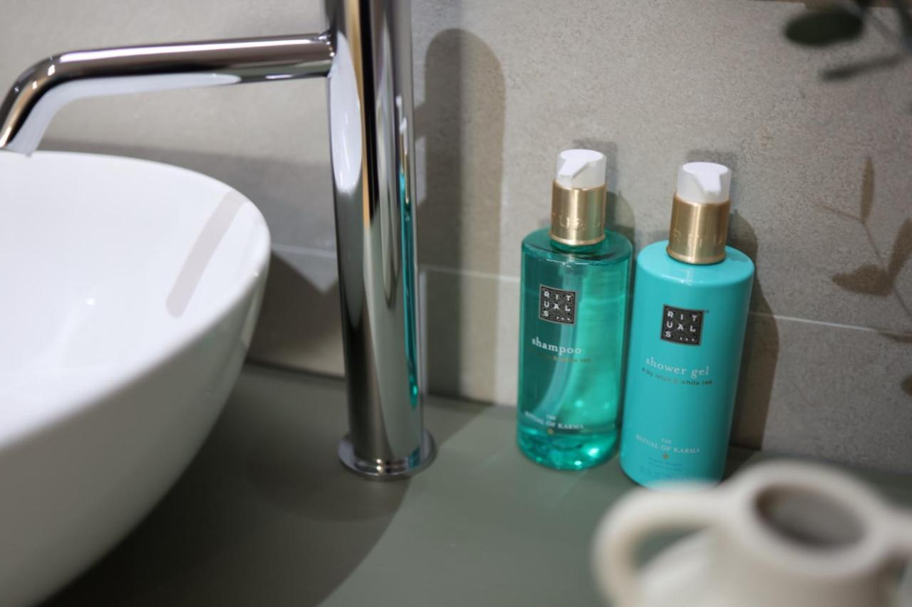 Florit Flats - The Apolo Apartment Valencia Ngoại thất bức ảnh